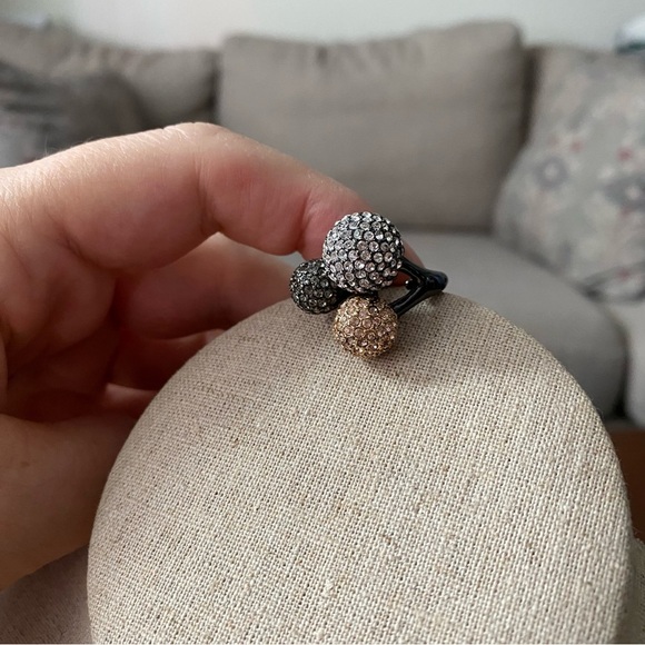 🩷 Vintage Stella and Dot Soirée Rhinestone Gunmetal Cocktail Ring 💍 Coquette - Picture 4 of 9
